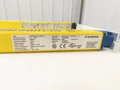 Schmersal SLC440COM-ER-0890-14 Safety Light Curtain Transmitter & Receiver Set