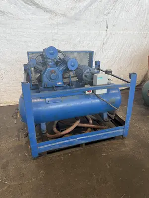 10 HP U.S. ELECTRIC PISTON TYPE AIR COMPRESSOR. STOCK # 0993525