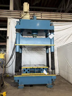 USED DAKE 18-255
