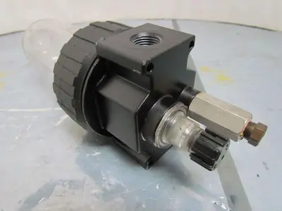Parker 07L41FE 150 PSI Pneumatic Lubricator 3/4" NPTF Ports