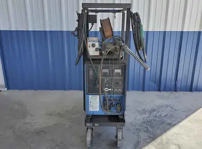 USED MILLER CP-300