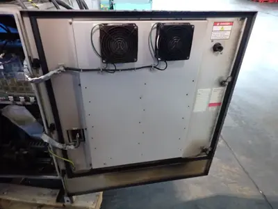 USED 2010 YASKAWA MOTOMAN MH6