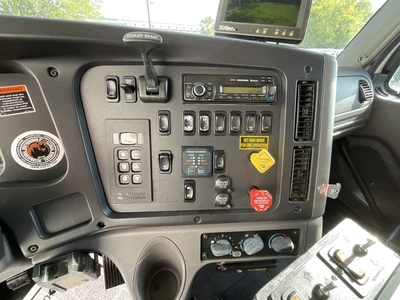 Used 2016 FREIGHTLINER 114SD Truck-Mounted Cranes California US | Big Truck & Equipment #1412249