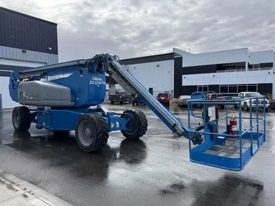 Used 2016 GENIE ZX-135/70 ARTICULATING BOOM LIFT Articulating Boom Lifts Alberta CA | Adcock Equipment #1418163