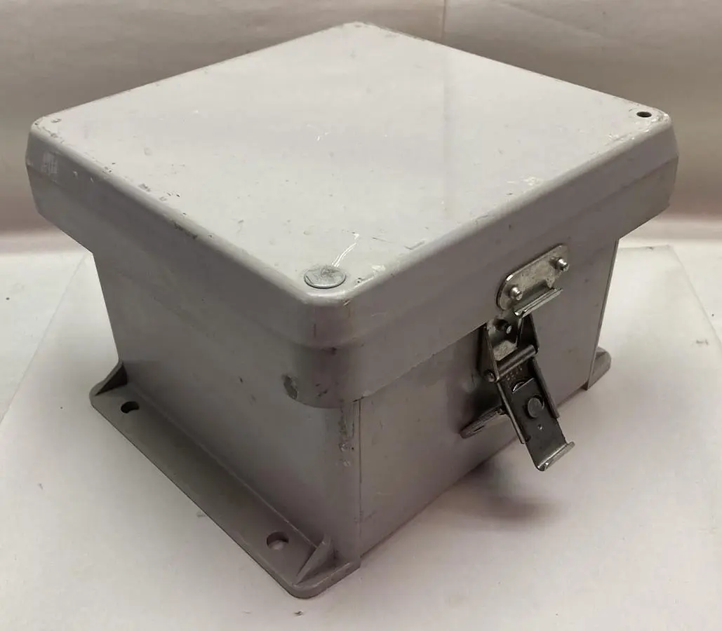 USED HUBBELL AU470121