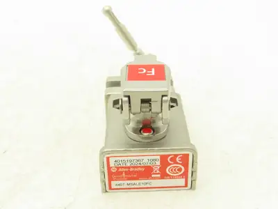 Allen Bradley 440T-MSALE10FC Guardmaster Trapped Key Interlock Switch With Key