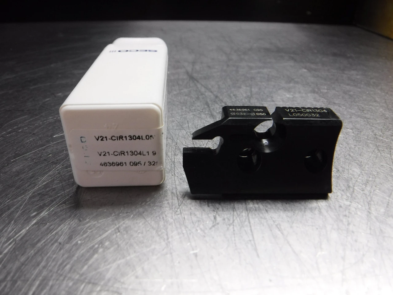 SECO Indexable Grooving / Parting Blade V21-CIR1304L050032 (LOC1698B)