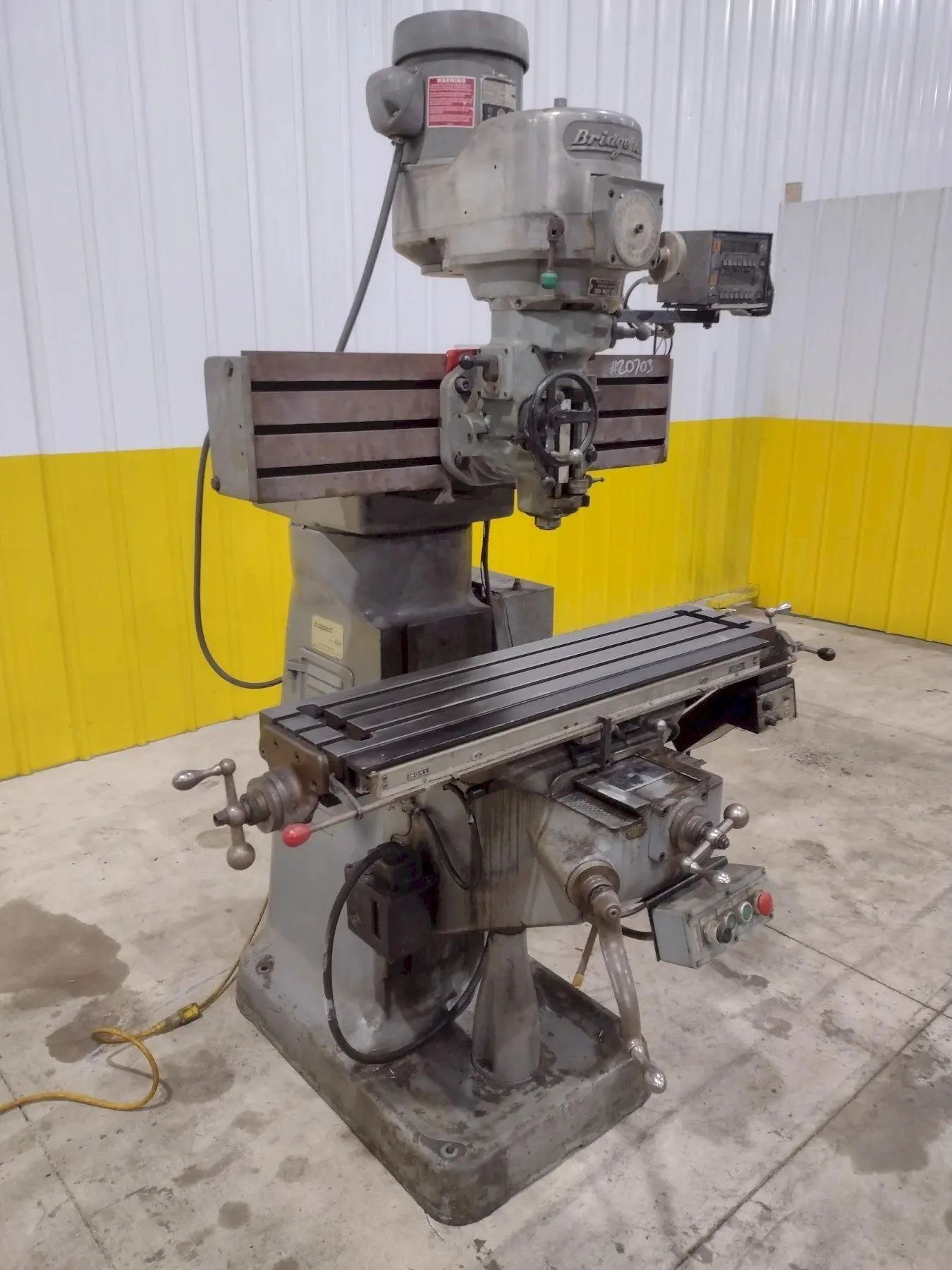 1.5 HP BRIDGEPORT SERIES I VERTICAL MILL / MILLING MACHINE: STOCK #20703
