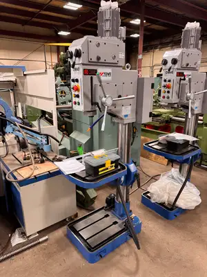 YUWE DM40 Gear Head Drilling Machine