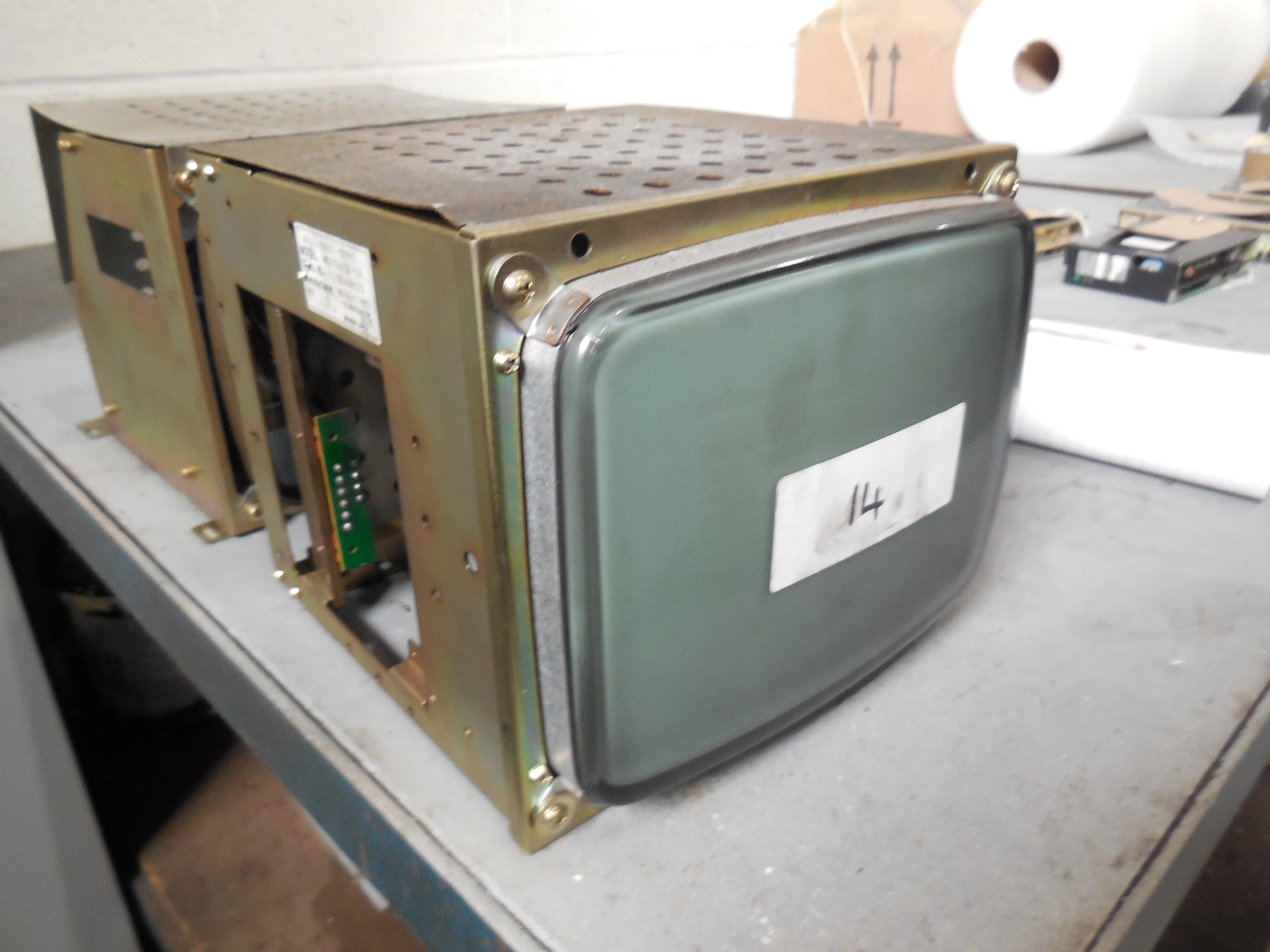 (REF 107) Fanuc CRT screen unit A61L-0001-0092