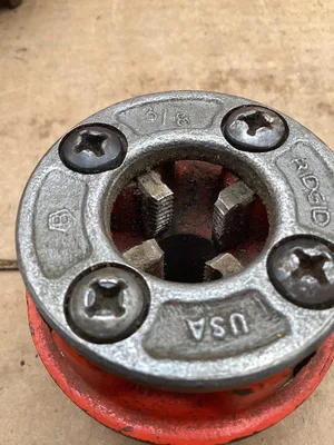 Rigid Set Of 3 Manual Pipe Threader Die Head 3/8″ and 1″