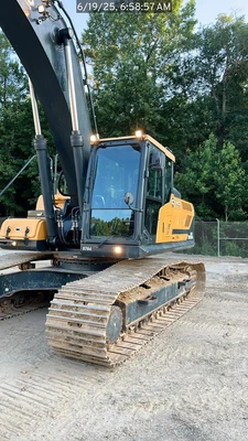 Used 2022 HYUNDAI HX300AL Crawler Excavators South Carolina US | National Equipment Dealers #1422507