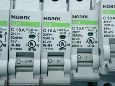 Used NOARK E355392 Circuit Breakers Ohio US | HGR 24 #1069981