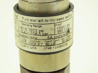 United Electric 10-C14 Hydraulic Pressure Switch 180-3000PSI 250VAC 5A