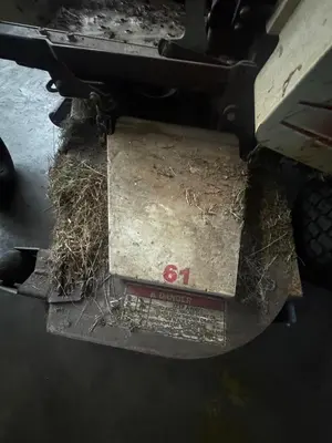 Used _UNKNOWN_ _UNKNOWN_ Mowers North Carolina US | Myron Bowling Auctioneers Inc #1543546