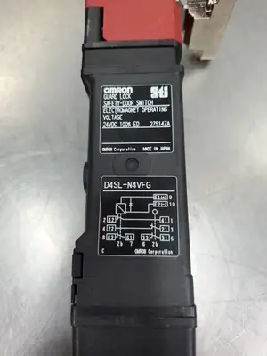USED Omron D4SL-N4VFG Guard Lock Safety-Door Switch, 24VDC