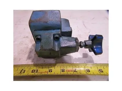 Sperry Vickers XCG-08 1B 30 Reducing Valve 0-1000 psi