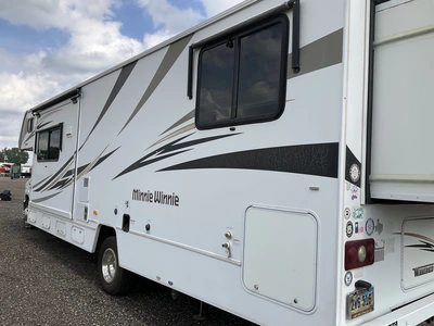 Used 2017 WINNEBAGO MINI WINNIE Campers, Caravans, Motorhomes Michigan US | Miedema Asset Management Group #1423583