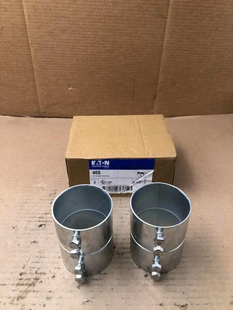 Eaton 466 2-1/2″ EMT Set Screw Coupling ; Zinc-Plated Steel ; 4″ L -NIB