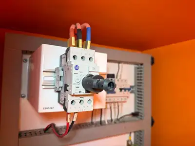 800A Motor Control Center MCC, 575V, 800A Bus, Form 4A, IP42 Enclosure