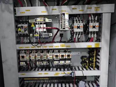 USED HYUNDAI WAI CORPORATION VX650/40