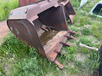 4' Gradall Bucket