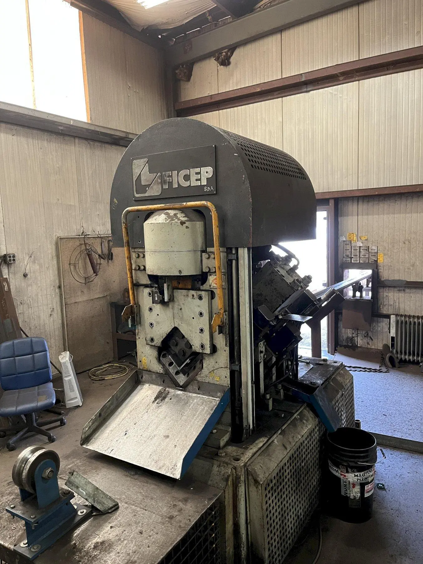 6" X 6" X 5/8" FICEP MODEL #A152 CNC ANGLE LINE PUNCH & SHEAR 2003: YOBRO #25246