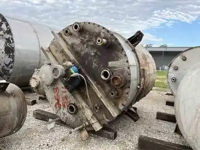 3900 gallon stainless steel tank