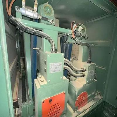 USED 2009 INTERNATIONAL 15-070