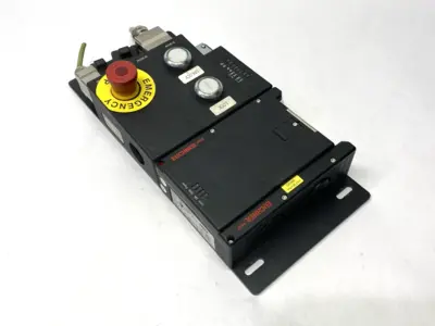 USED EUCHNER MULTIFUNCTIONAL GATE BOX 121855 MISSING THREADED PLUG