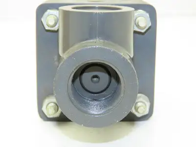 Plast-o-matic D075B 3/4" Shutoff Valve Double Action Pneumatic Controlled