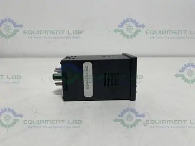 NEW OMEGA CN4421TR-D1-A-24V TEMPERATURE CONTROLLER