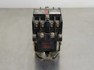 USED ALLEN-BRADLEY 700-N400A1