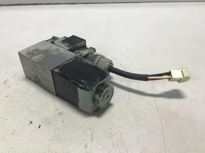 USED VICKERS DG4VC32AMPS1H7P1050