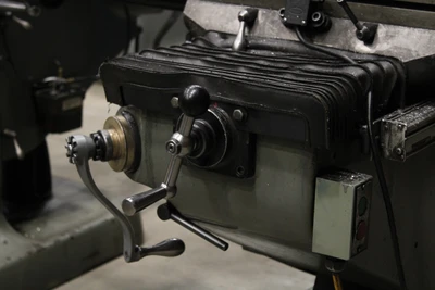 Bridgeport Series I Vertical Mill
