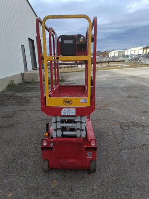 USED 2023 MEC 1330SE
