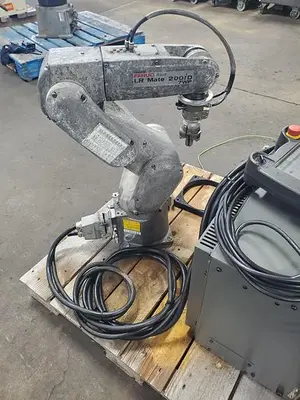 USED 2014 FANUC LR MATE 200ID/7WP