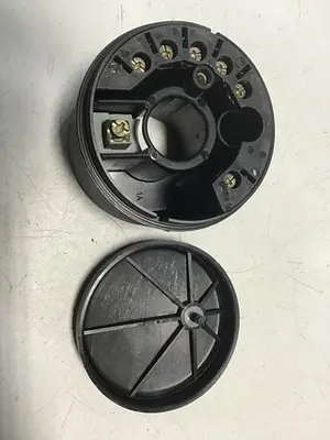NEW TELEMECANIQUE XVA C211