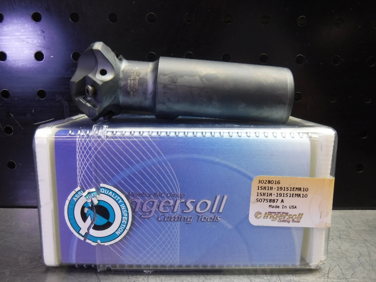 Ingersoll 1.75" Indexable Chamfer Mill 1.25" Shank 1SH1H-19151EMR10 (LOC3680)