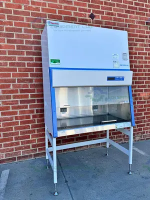 Used THERMO 1375 BIOSAFETY CABINET 1300 SERIES CLASS II TYPE A2 4 FT Fume Hoods California US | Equipment Lab #1389860