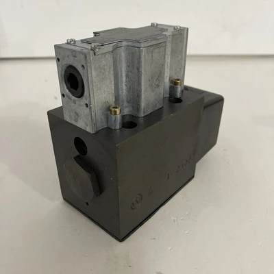 NEW Denison A4D02-3103-0601-B5W01 28
