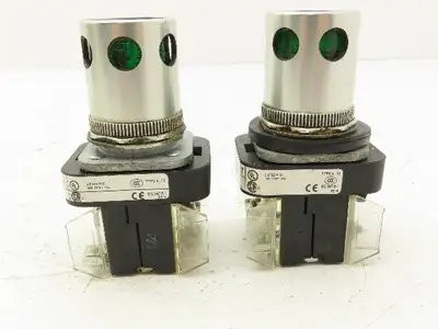 Allen Bradley 800T-QA24GD1 Green Illuminated Push Button 30mm Lot of 2