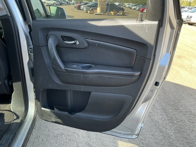 USED 2009 CHEVROLET TRAVERSE