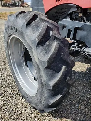 USED 2012 CASE IH MAGNUM 225 CVT