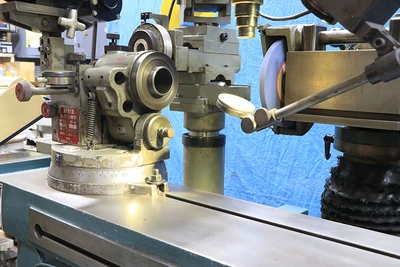 USED 1988 Hybco 1900, 2100SB MTR'D REL. FIXTURE, COMPARATOR