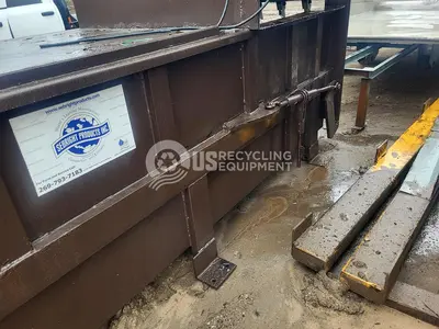 Used 2012 SEBRIGHT 5260-1-7 3 YARD COMPACTOR Misc Recycling Michigan US | US Recycling Equipment #1465931