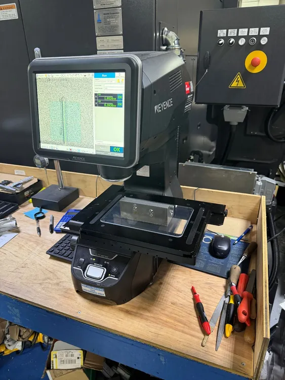 Used KEYENCE LM-1100 Profilometers Illinois US | Machinery Resources International #386019