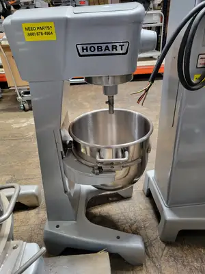 Used Hobart D300, 30Qt Commercial Dough Mixer, 3 Phase