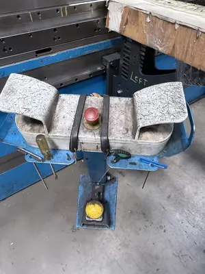 Used 2005 FINN-POWER 300 TON Press Brakes Illinois US | Machinery Marketing International #1289502