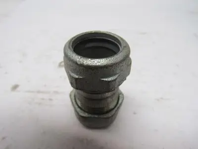 Mixed Brands 3/4" EMT Conduit Compression Couplings Lot Of 52